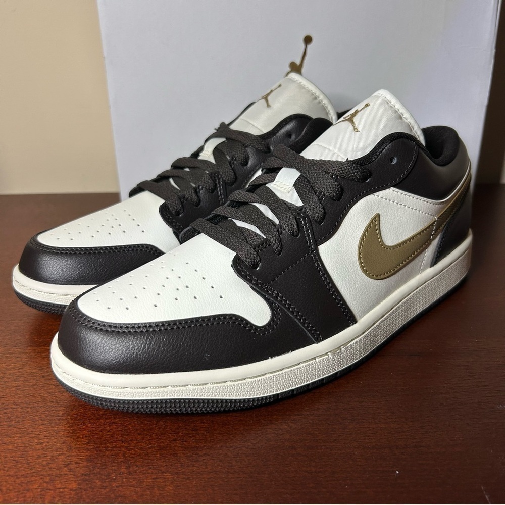 Nike Air Jordan 1 Low Shadow Brown (Size 9M / 10.5W) - Picture 2 of 16